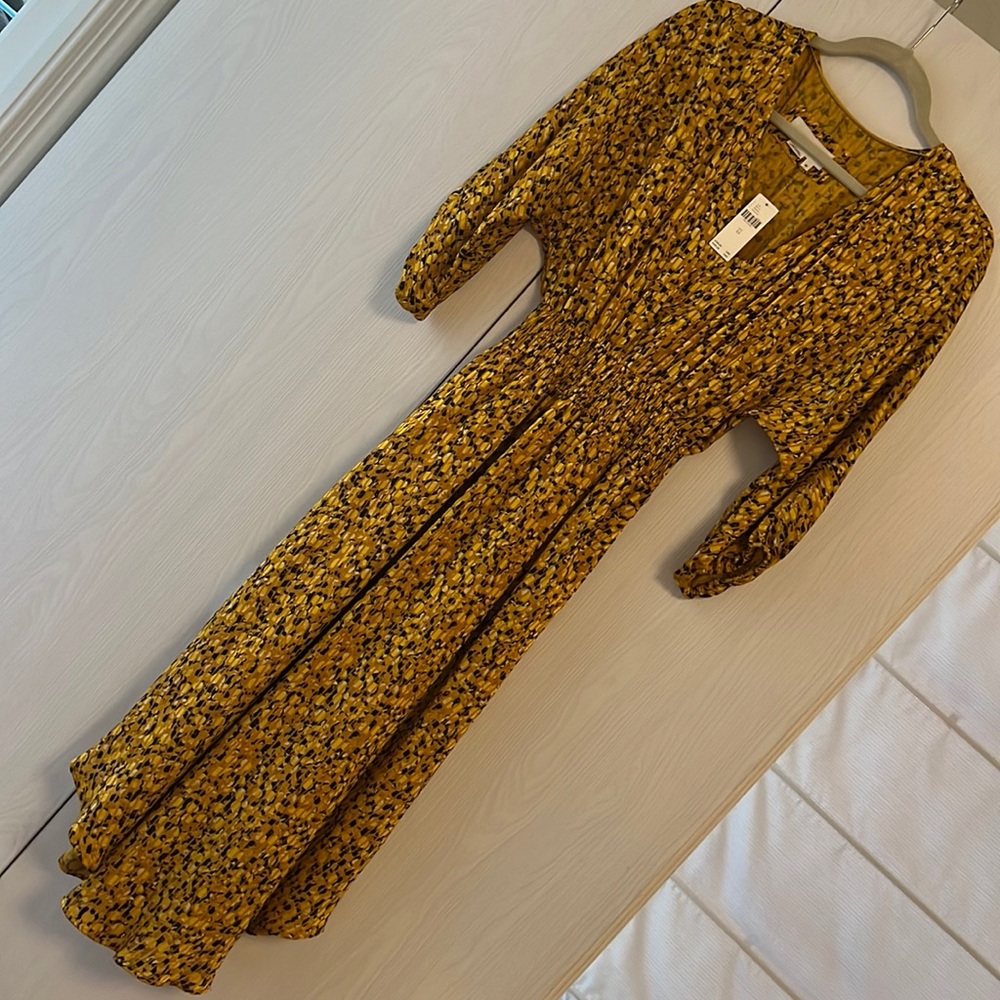 Brand new Anthropology dress gold and black size XS